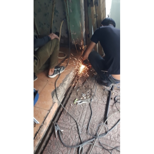 Sửa cửa sắt tận nơi giá rẻ