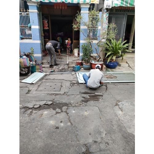 sửa cửa sắt nhanh chóng tại nhà Tân Bình