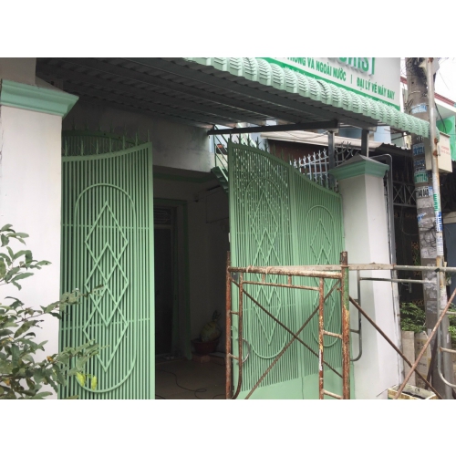 Sửa cửa sắt tại nhà Tân phú